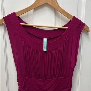 Gilli Magenta Knit Midi Dress